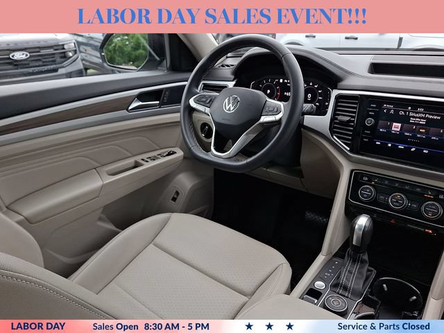 Used 2022 Volkswagen Atlas SEL AWD/4WD image 14