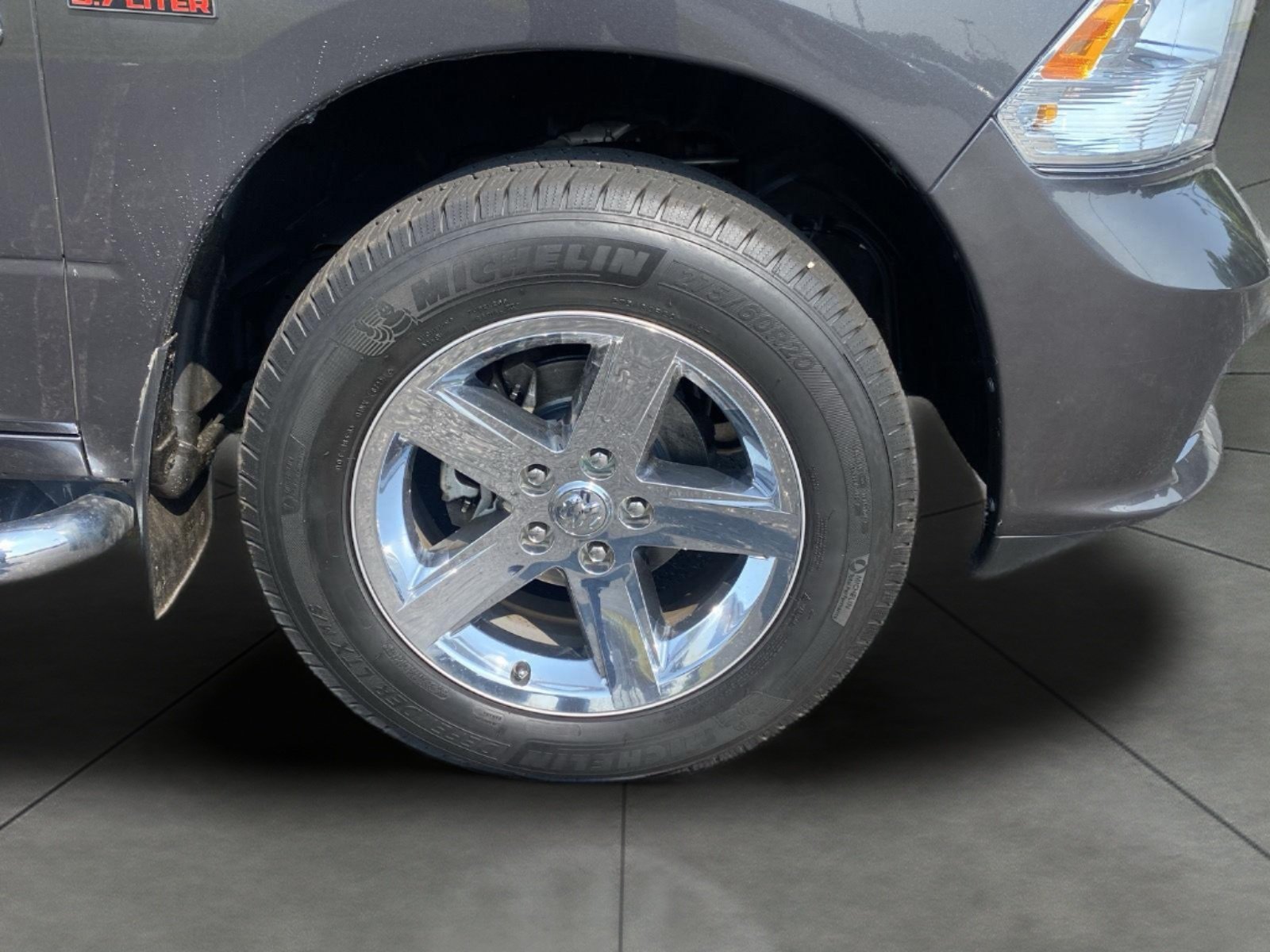 Used 2017 RAM 1500 Express AWD/4WD image 6