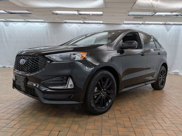 Certified 2024 Ford Edge ST-Line w/ Class II Trailer Tow Package AWD/4WD image 3