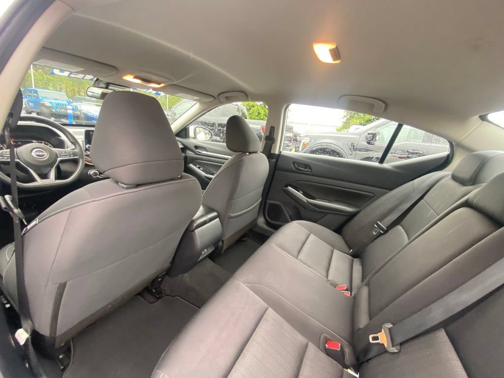 Used 2023 Nissan Altima 2.5 SV FWD image 22