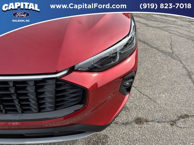 Certified 2025 Ford Escape Platinum w/ Premium Technology Package image 11