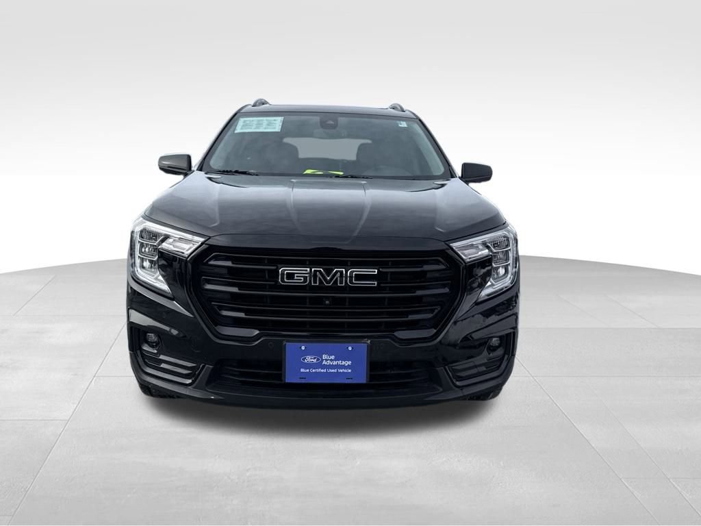 Used 2024 GMC Terrain SLT w/ Infotainment Package II image 6