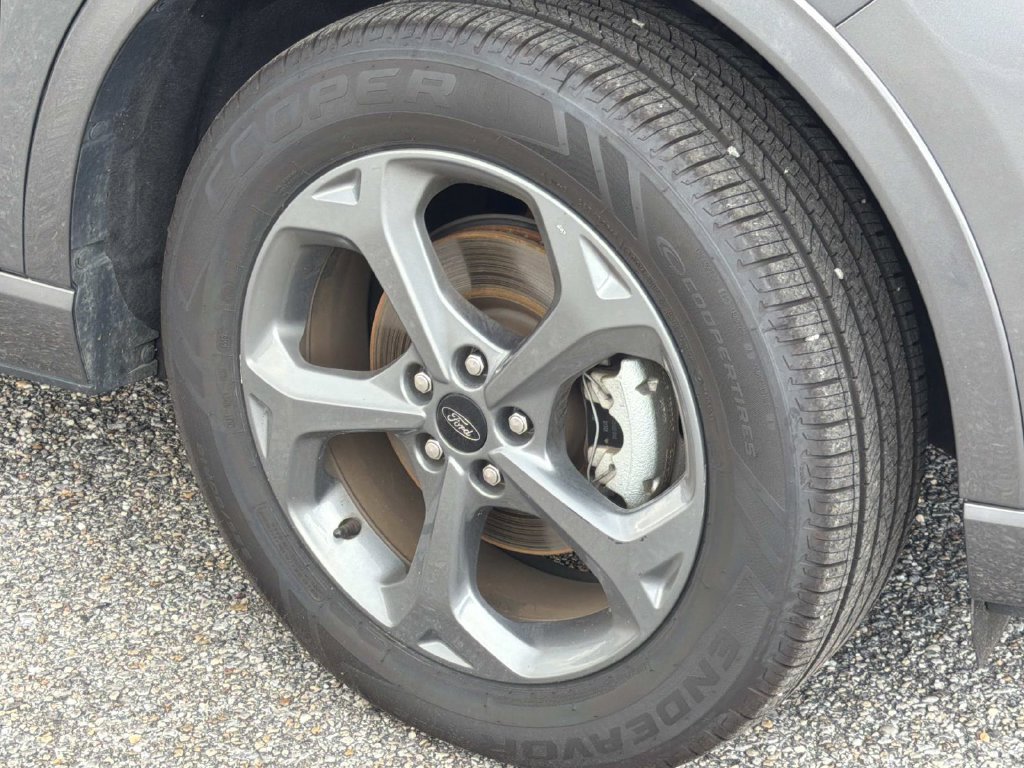 Certified 2024 Ford Escape ST-Line AWD/4WD image 10