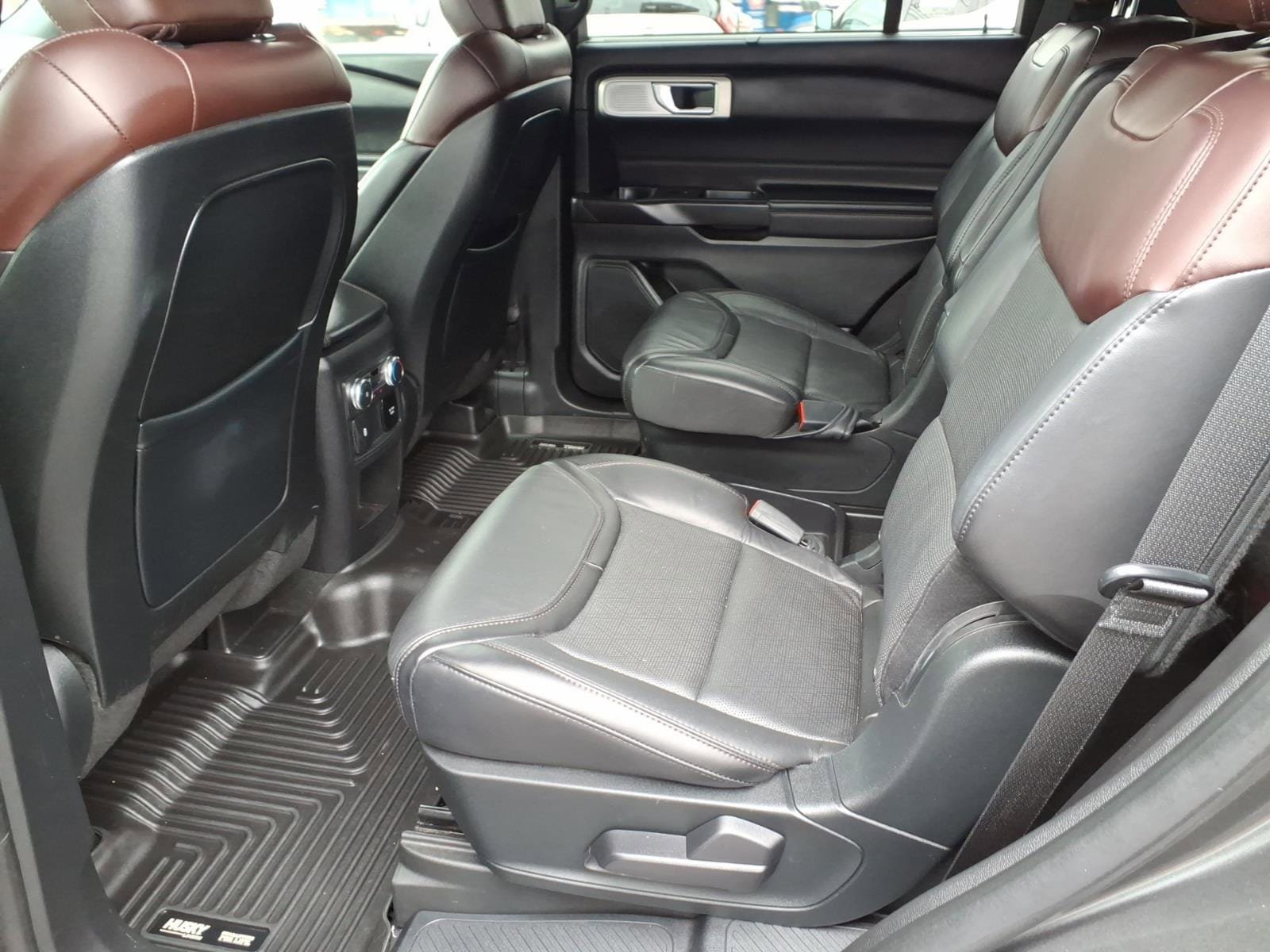 Certified 2020 Ford Explorer Platinum w/ Premium Technology Package AWD/4WD image 13