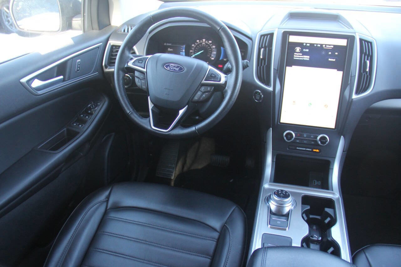 Certified 2024 Ford Edge SEL image 15