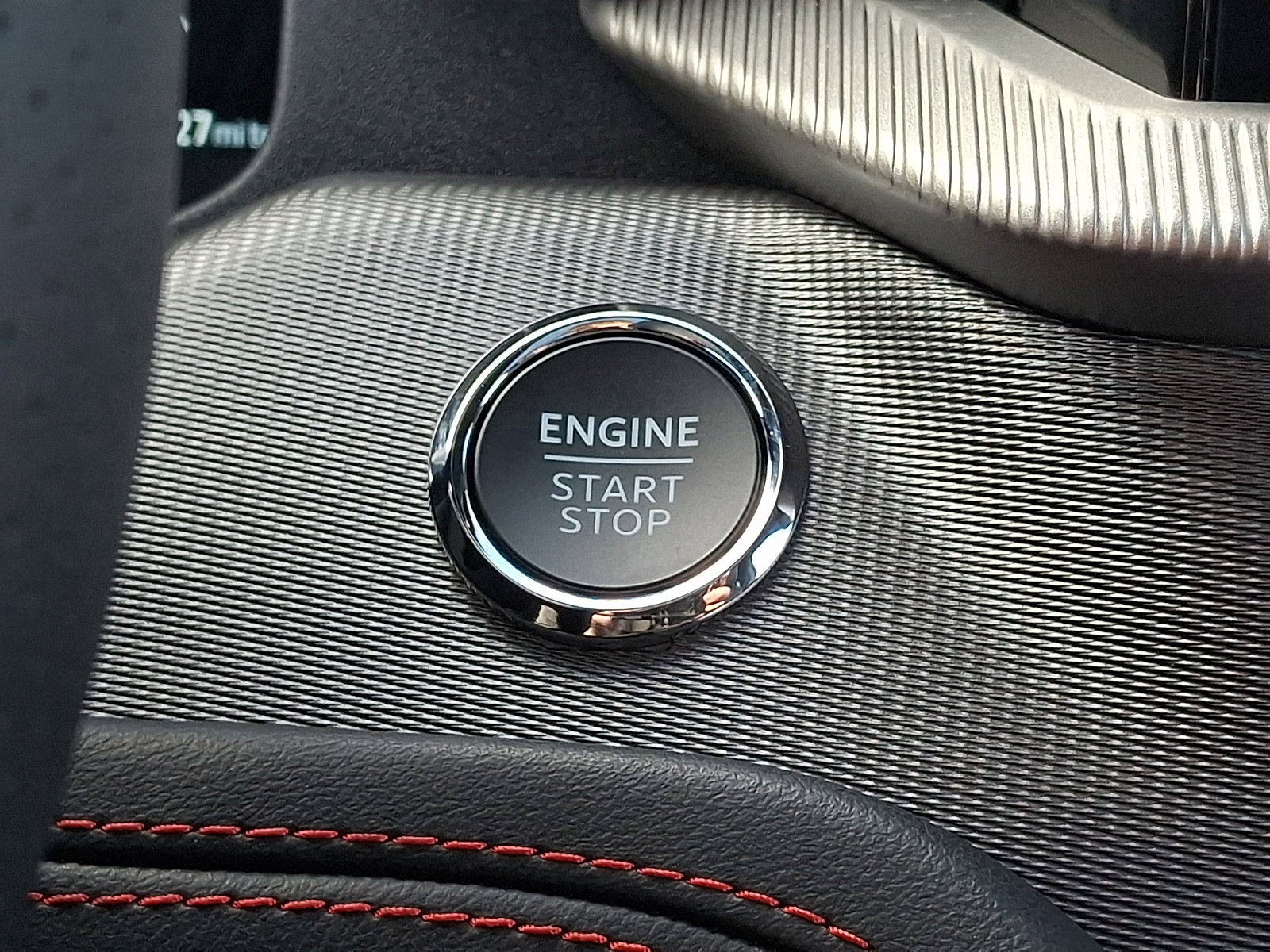 Certified 2025 Ford Explorer ST w/ Sun And Sound Package image 29