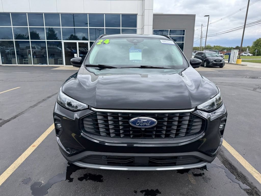 Certified 2024 Ford Escape Platinum AWD/4WD image 7