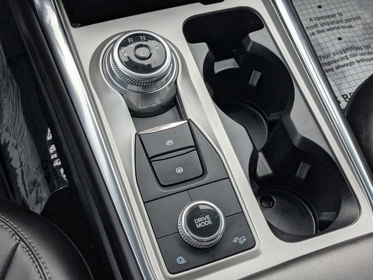 Certified 2022 Ford Explorer XLT w/ Equipment Group 202A image 23