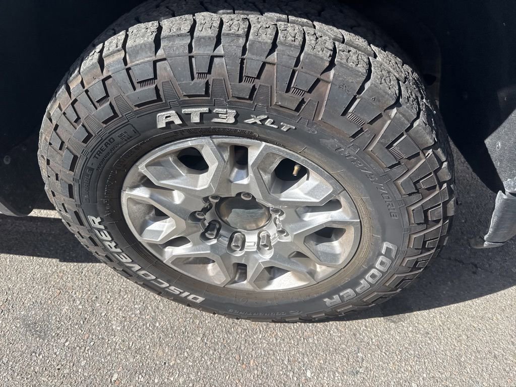 Used 2023 Chevrolet Silverado 2500 LT w/ Convenience Package image 8