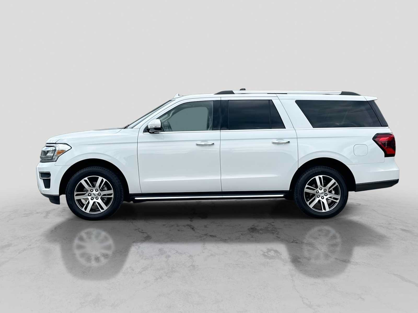 Certified 2023 Ford Expedition Max Limited AWD/4WD image 3