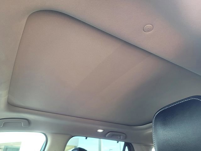 Used 2025 Honda Pilot Touring image 12