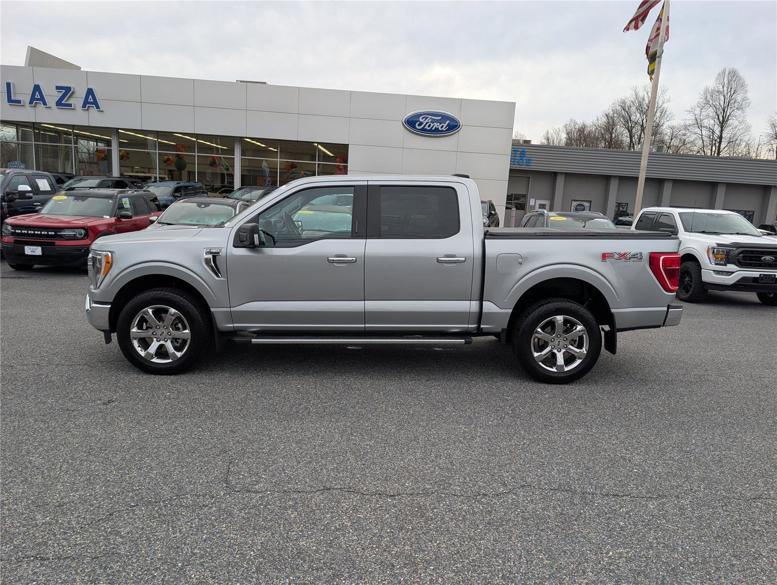 Certified 2022 Ford F150 XLT w/ Equipment Group 302A High image 2