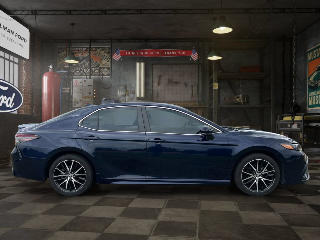 Used 2022 Toyota Camry SE FWD image 7