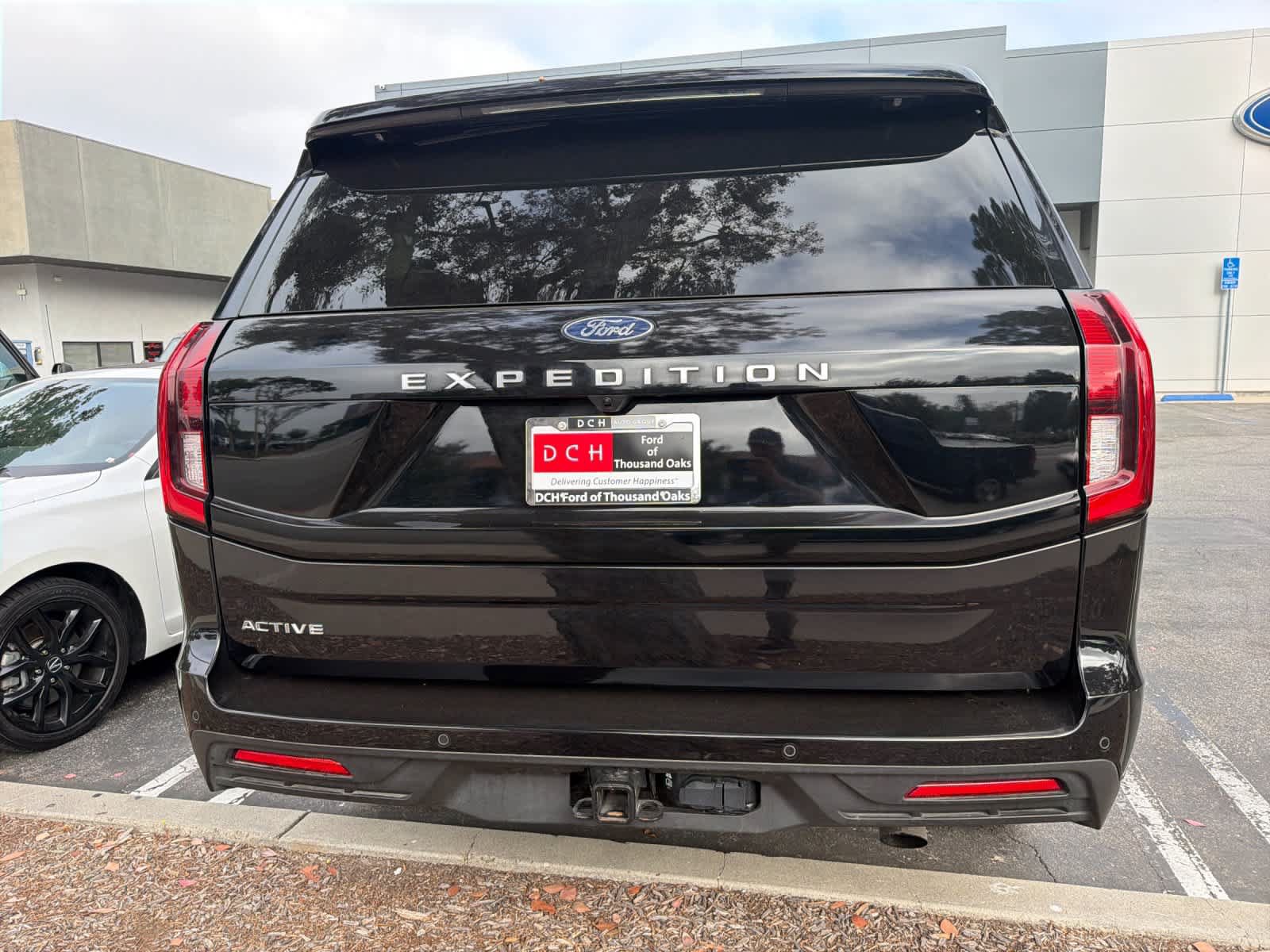 Certified 2025 Ford Expedition Active RWD image 5
