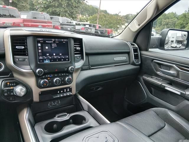 Used 2022 RAM 1500 Laramie AWD/4WD image 12