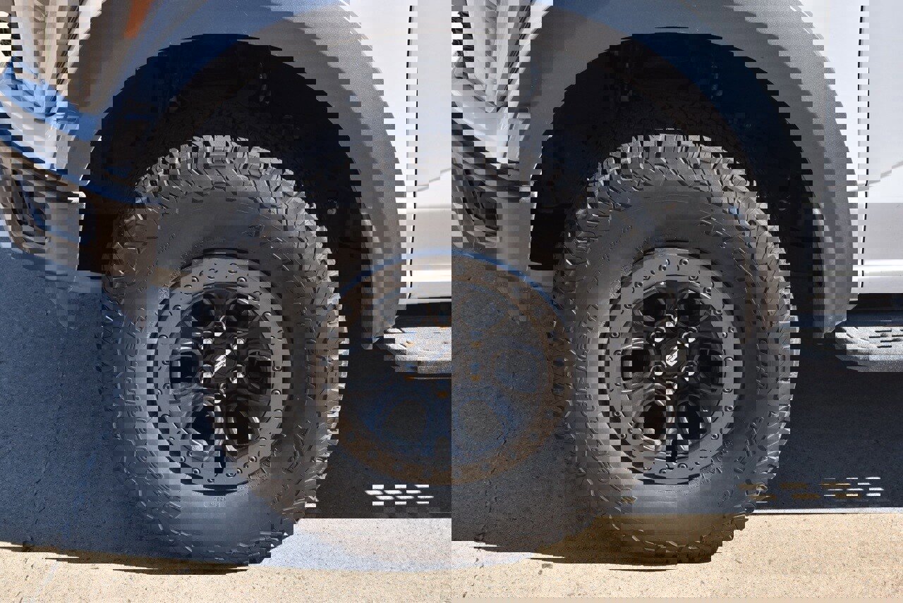 Certified 2022 Ford F150 Raptor w/ Equipment Group 801A High image 11