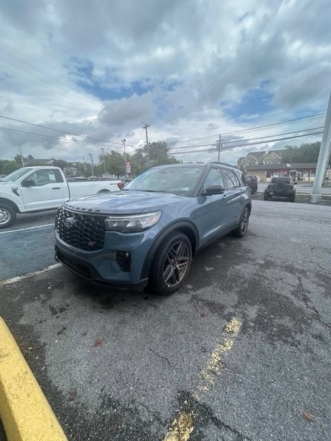 Certified 2026 Ford Explorer ST w/ Sun And Sound Package AWD/4WD image 3