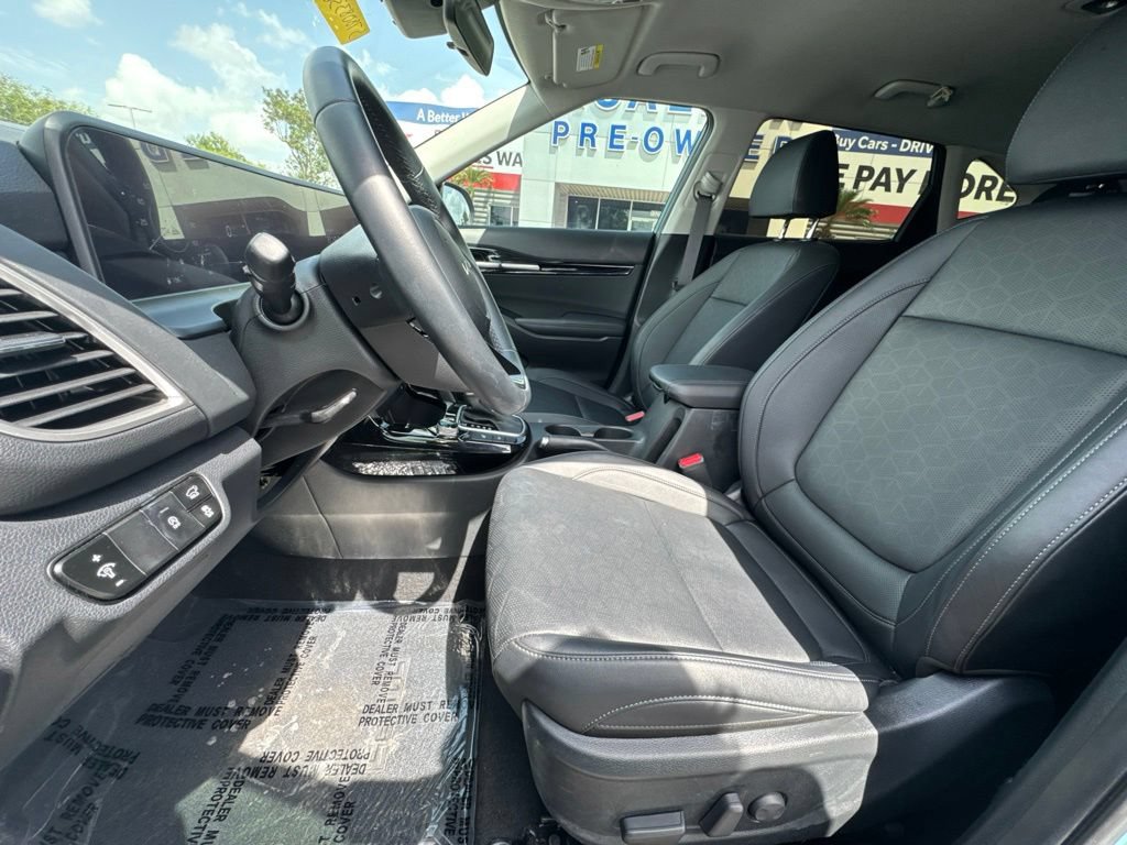 Used 2025 Kia Seltos EX AWD/4WD image 15