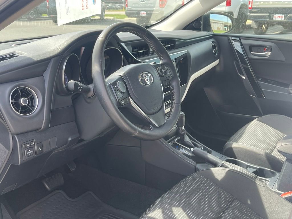 Used 2018 Toyota Corolla iM image 24