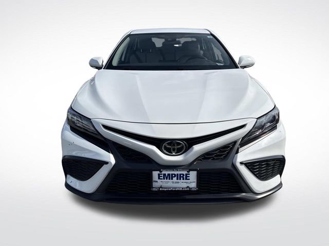 Used 2024 Toyota Camry SE image 9