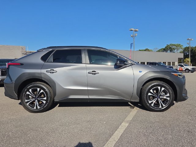 Used 2024 Subaru Solterra AWD/4WD image 2