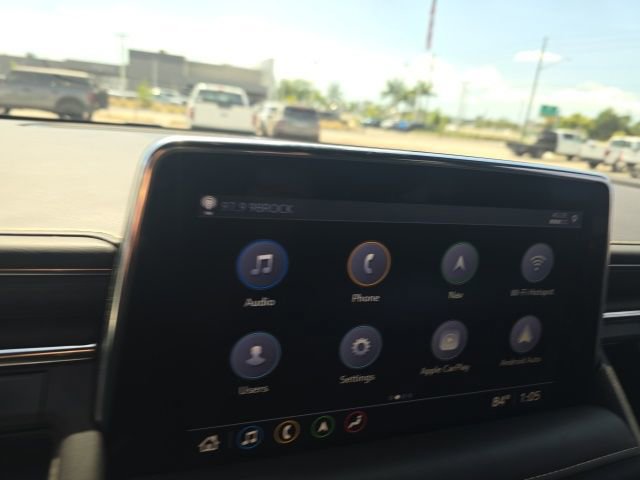 Used 2021 GMC Yukon SLT w/ SLT Premium Package image 11