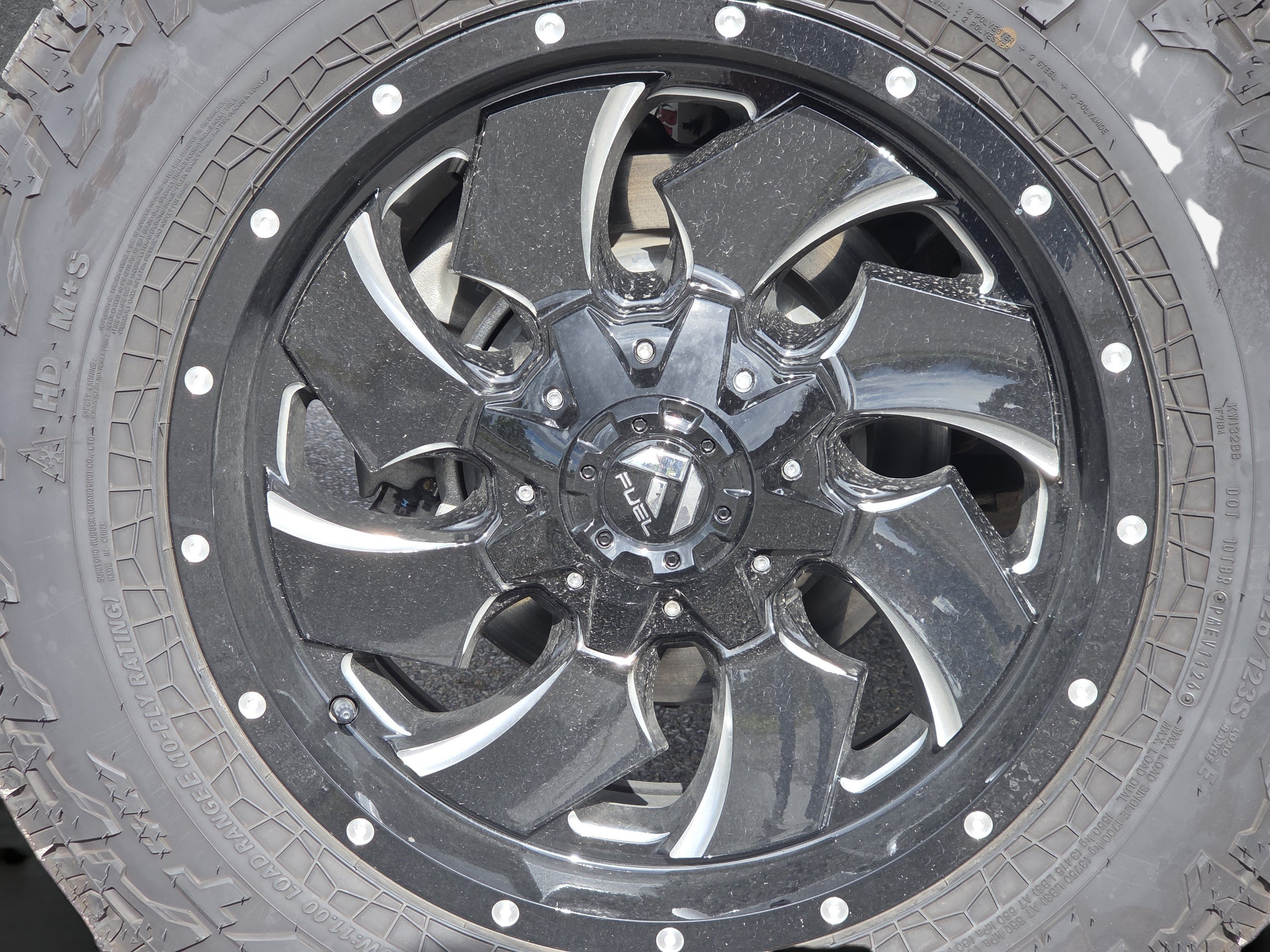 Used 2022 GMC Sierra 2500 AT4 w/ AT4 Premium Plus Package AWD/4WD image 24