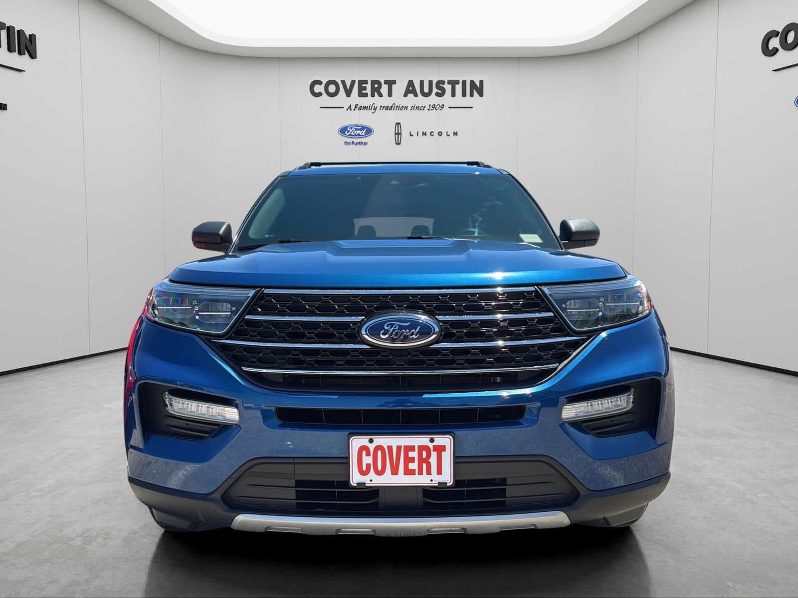 Certified 2020 Ford Explorer XLT w/ Equipment Group 202A RWD image 8