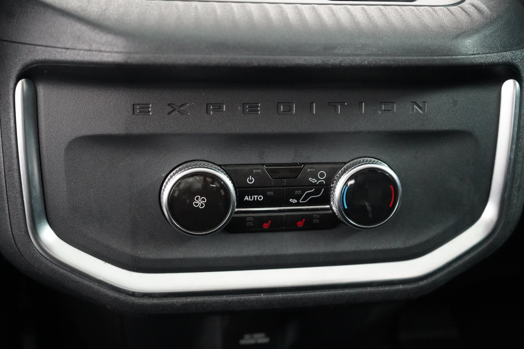 Certified 2025 Ford Expedition Max Platinum AWD/4WD image 22