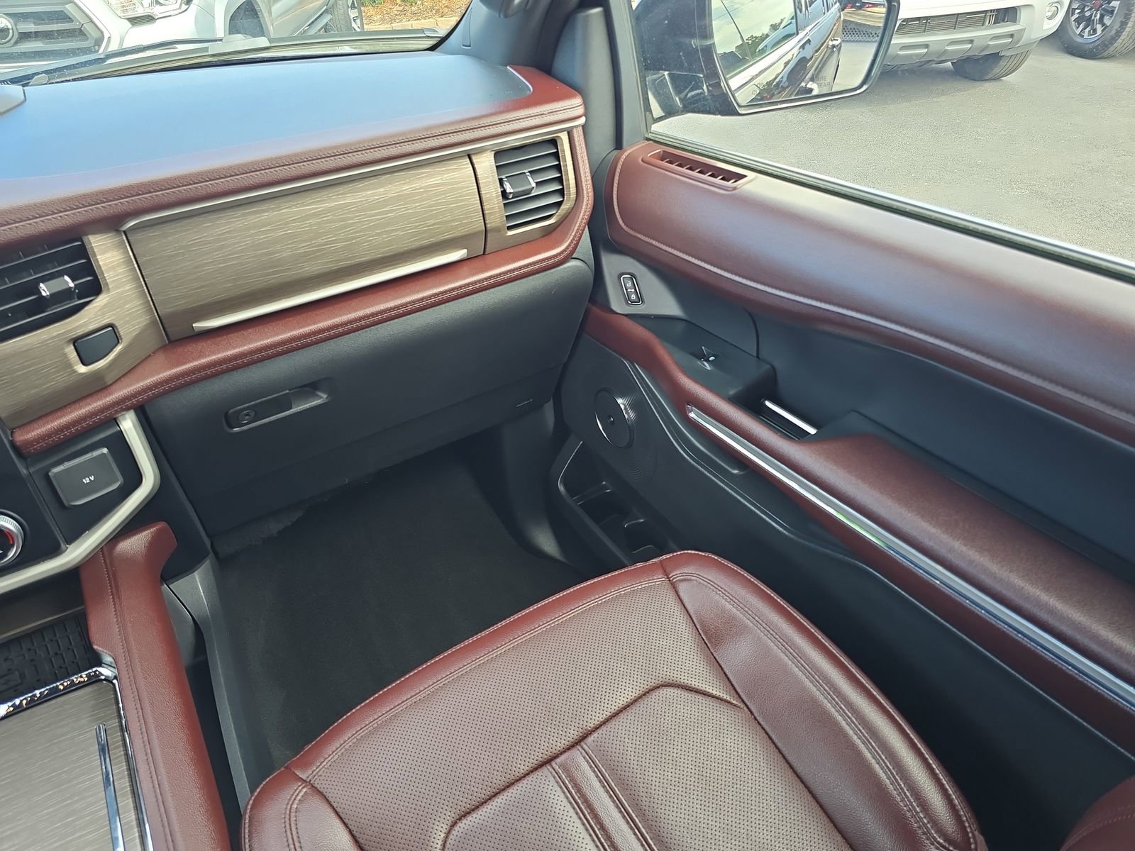 Certified 2023 Ford Expedition Max Limited image 11