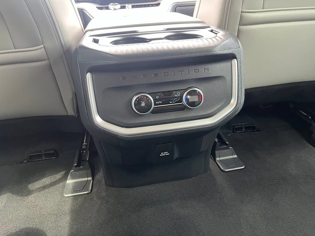 Certified 2025 Ford Expedition Max Active AWD/4WD image 15