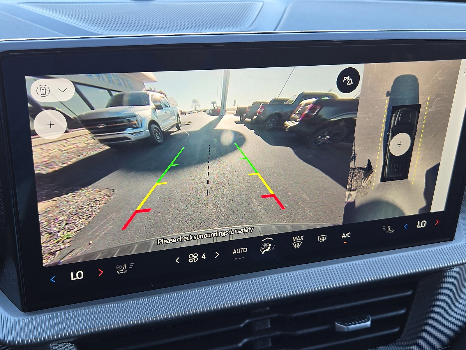 Certified 2025 Ford Explorer ST-Line w/ Premium Package image 18