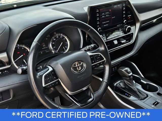Used 2022 Toyota Highlander XLE image 36