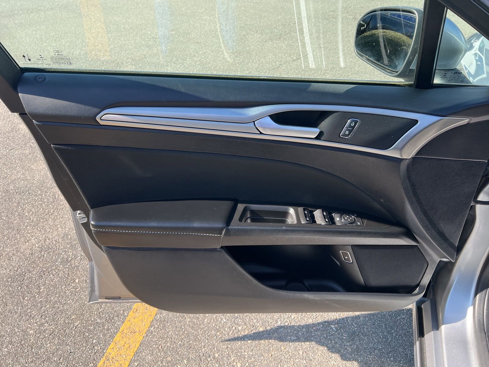 Certified 2020 Ford Fusion SE FWD image 17