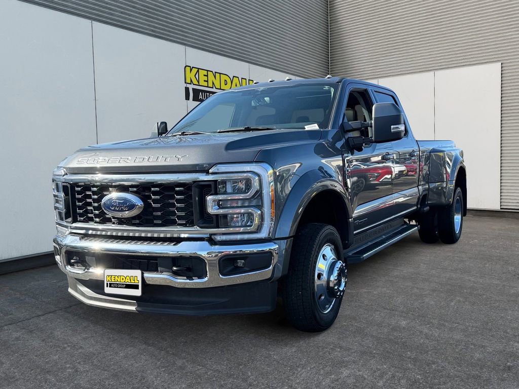 Certified 2023 Ford F450 Lariat w/ Camper Package AWD/4WD image 1