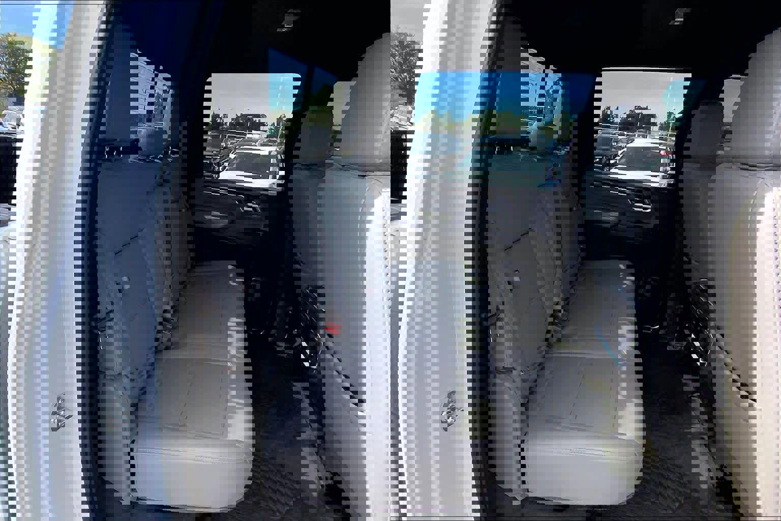 Used 2025 Chevrolet Silverado 2500 LTZ w/ LTZ Premium Package image 19