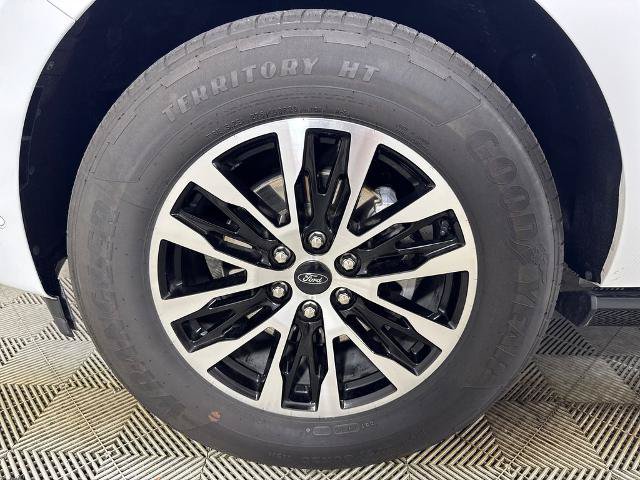 Certified 2025 Ford Expedition Platinum AWD/4WD image 11