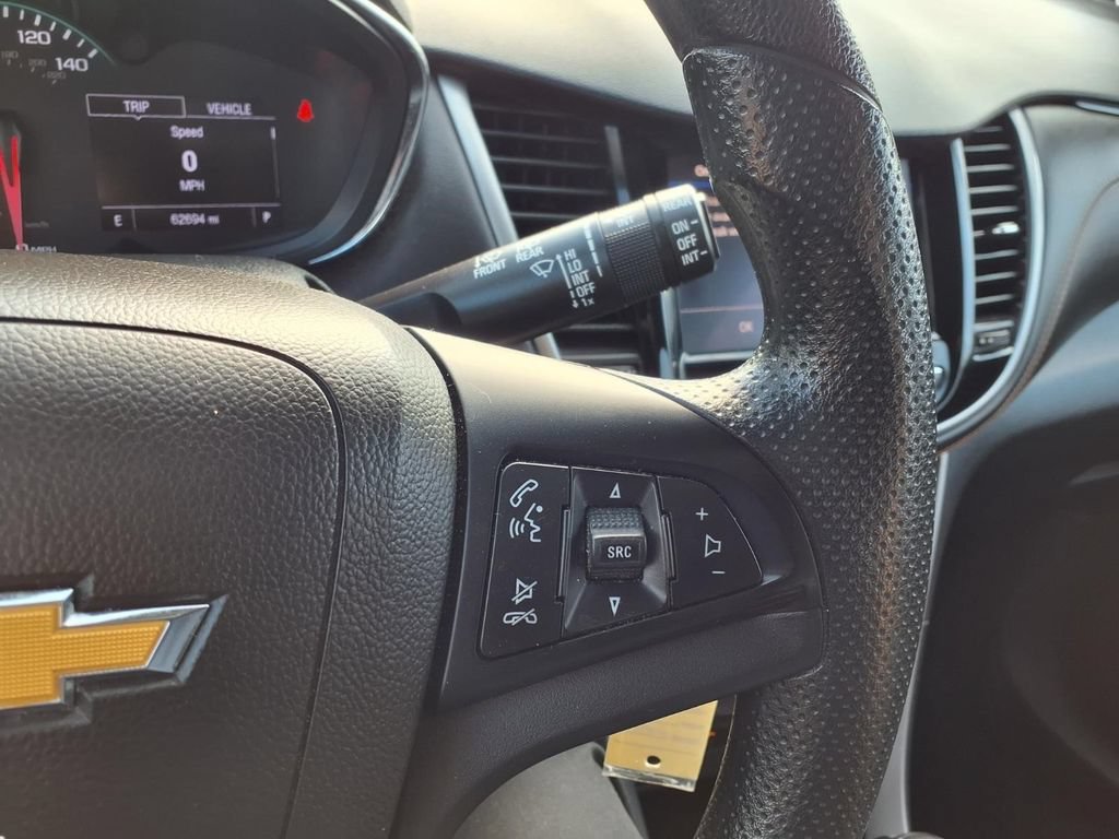 Used 2020 Chevrolet Trax LS FWD image 19
