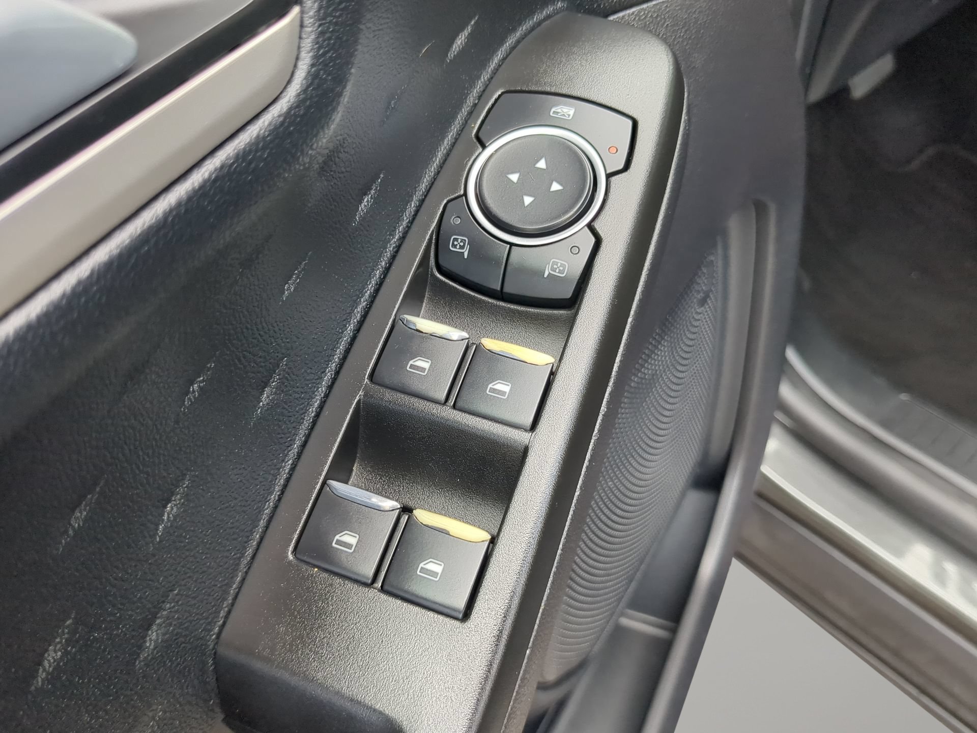 Certified 2020 Ford Escape SEL FWD image 55