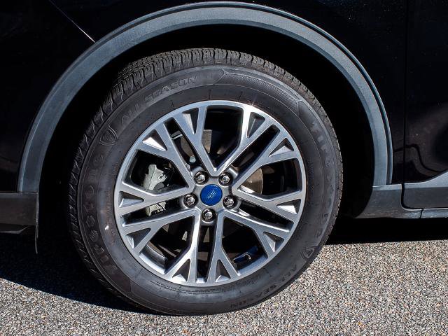 Certified 2022 Ford Escape SEL image 5