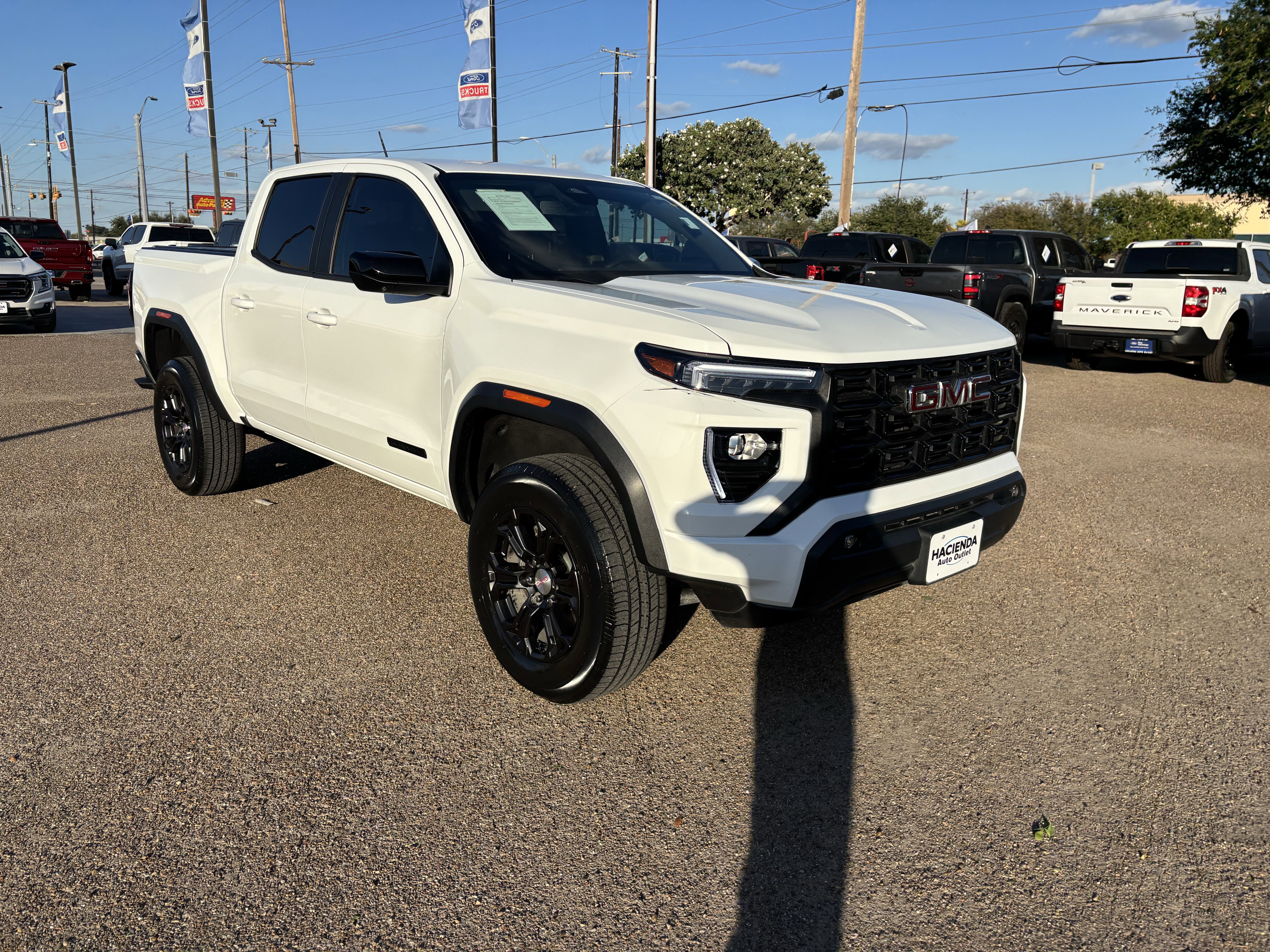 Used 2023 GMC Canyon Elevation w/ Convenience Package image 6