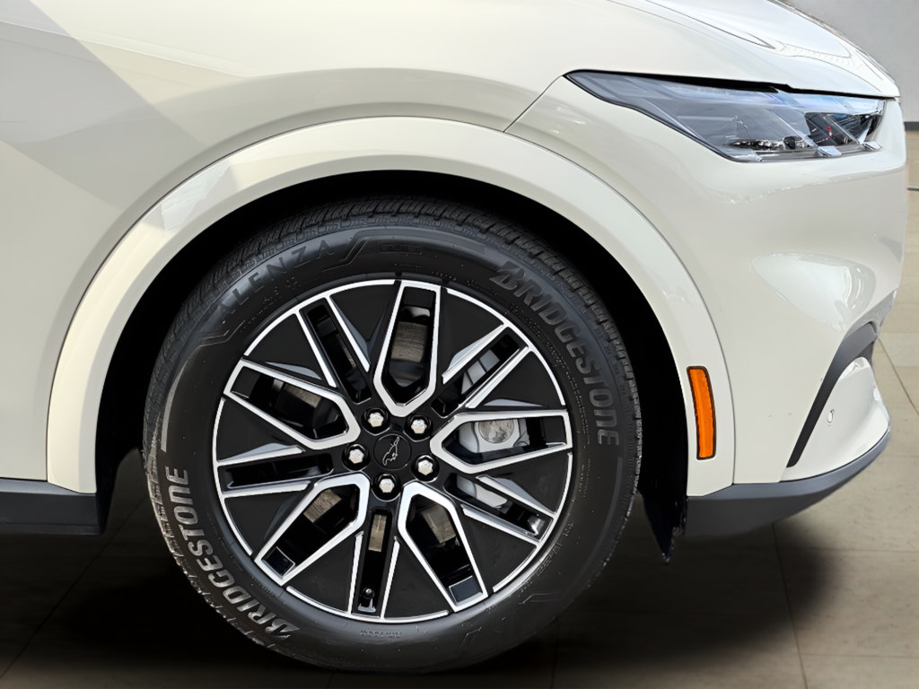 Certified 2025 Ford Mustang Mach-E Premium RWD image 48