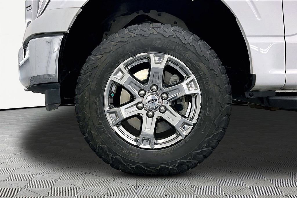 Certified 2021 Ford F150 XLT w/ Equipment Group 302A High image 11