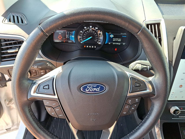 Certified 2023 Ford Edge Titanium AWD/4WD image 16
