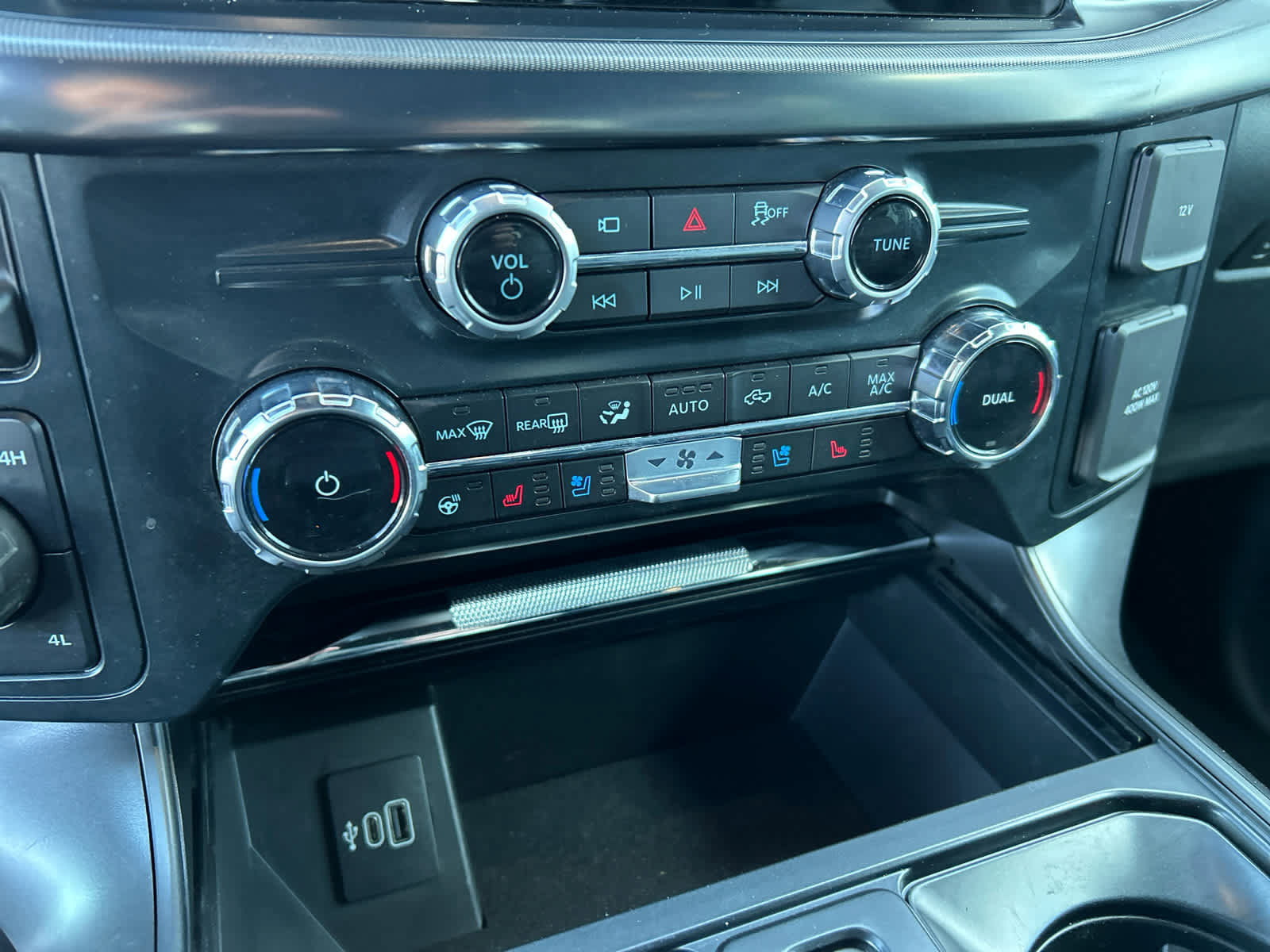 Certified 2025 Ford F150 Lariat AWD/4WD image 27