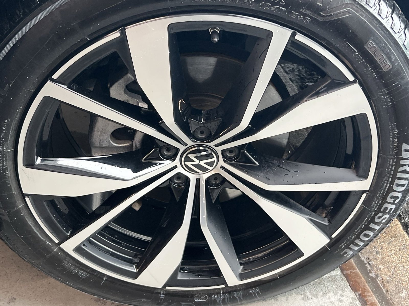 Used 2024 Volkswagen Atlas SEL Premium R-Line AWD/4WD image 20