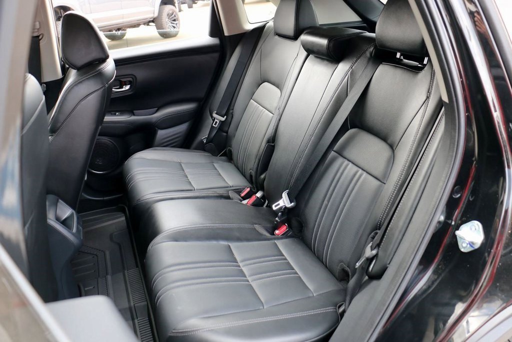 Used 2025 Honda HR-V EX-L image 19