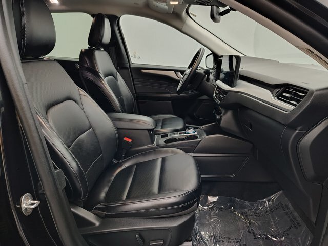 Certified 2025 Ford Escape Platinum AWD/4WD image 27