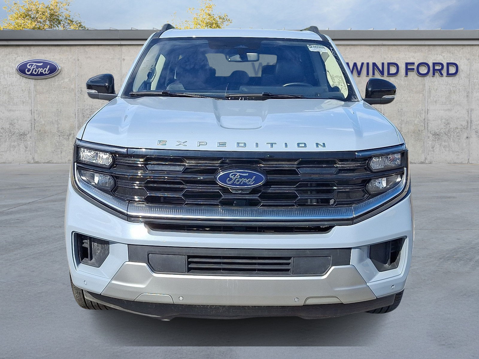 Certified 2025 Ford Expedition Max Platinum w/ Platinum Ultimate Package AWD/4WD image 2