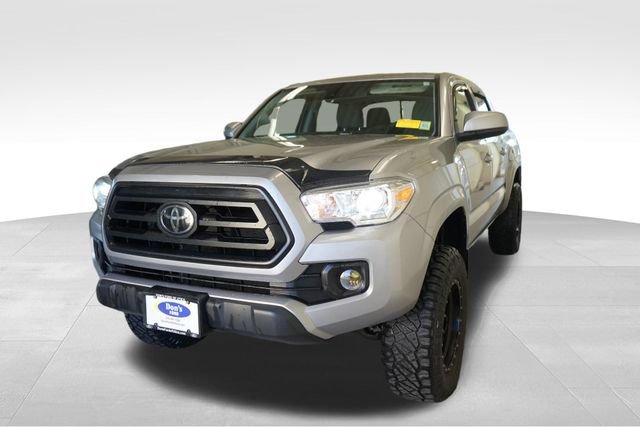 Used 2021 Toyota Tacoma SR AWD/4WD image 1